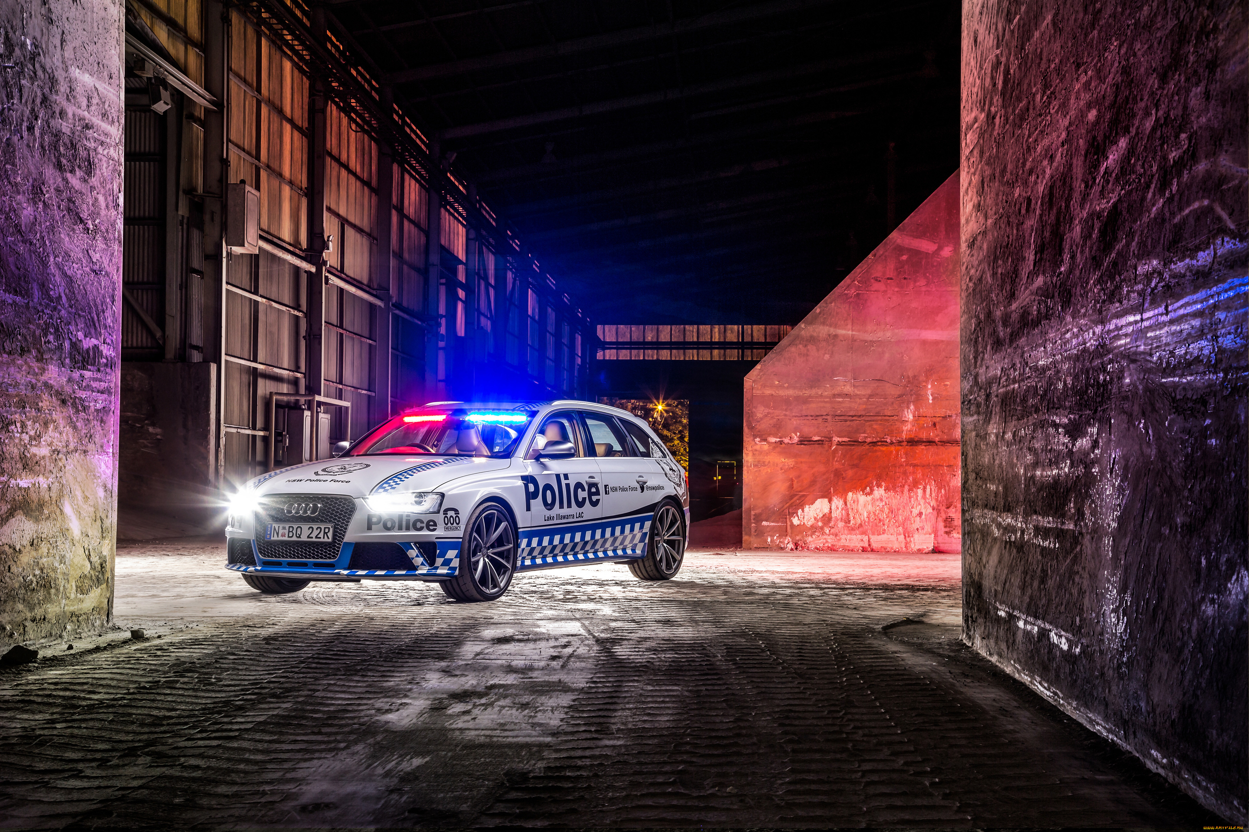 Audi rs4 полиция